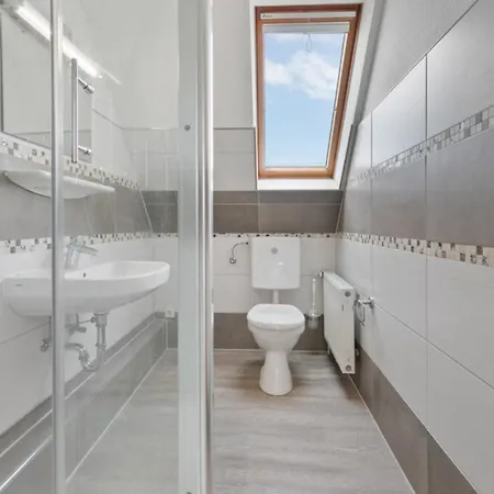 Jale Whg 2 Apartment *